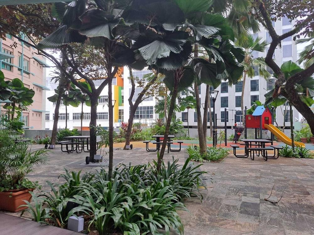 Somerset Bencoolen Singapore Exterior photo